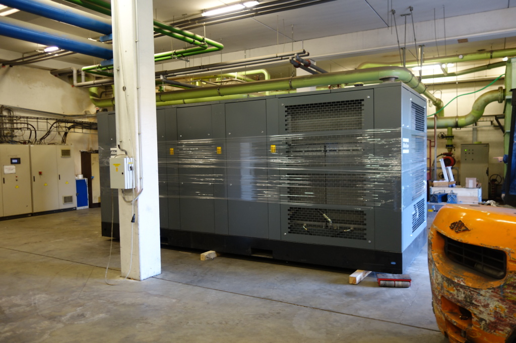 zapujceny-kompresor-atlas-copco-ga355-1.3074311390